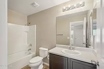 7722 W Pipestone Place, Phoenix, AZ 85035 - Photo 17