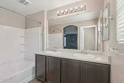 7722 W Pipestone Place, Phoenix, AZ 85035 - Photo 23