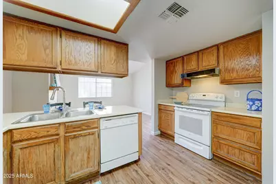 2020 W Union Hills Drive #127, Phoenix, AZ 85027 - Photo 5