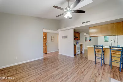 2020 W Union Hills Drive #127, Phoenix, AZ 85027 - Photo 9