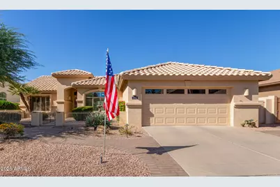 5842 S Amberwood Drive, Chandler, AZ 85248 - Photo 1