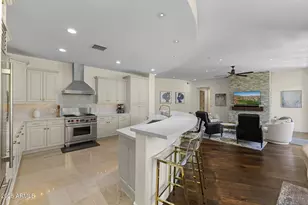 8 E Biltmore Estate, Phoenix, AZ 85016 - Photo 9