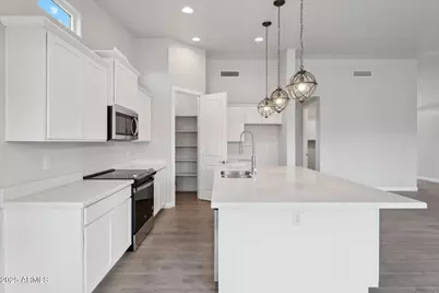 19288 W Audrey Lane, Surprise, AZ 85387 - Photo 13
