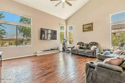 7169 S Dodane Court, Gilbert, AZ 85298 - Photo 3