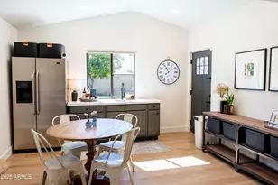 1021 E Palmaire Ave, Phoenix, AZ 85020 - Photo 35