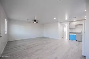 2121 W Adams St, Phoenix, AZ 85009 - Photo 11