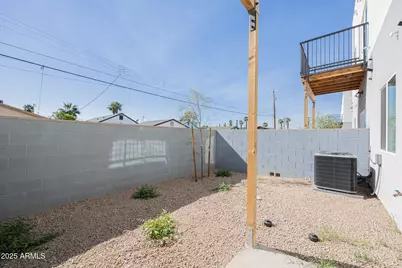 2121 W Adams Street #B102, Phoenix, AZ 85009 - Photo 25
