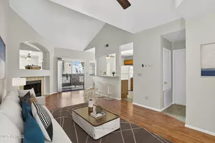 930 N Mesa Dr, Mesa, AZ 85201 - Photo 1