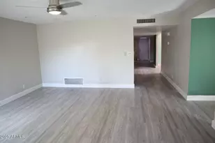 11 E Redondo Dr, Tempe, AZ 85282 - Photo 9