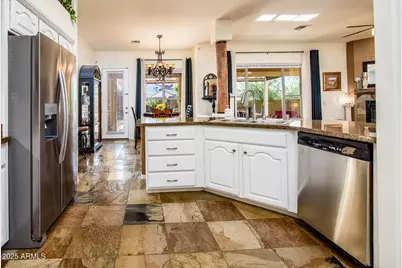 11282 S San Roberto Drive, Goodyear, AZ 85338 - Photo 13