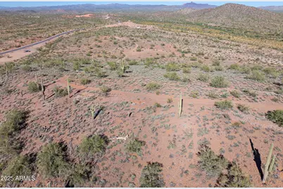 43327 N Castle Hot Springs Road #Top, Morristown, AZ 85342 - Photo 13