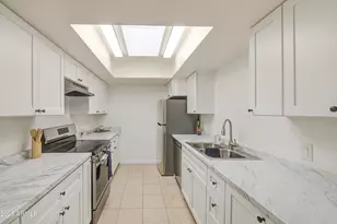 712 S Lebanon Ln, Tempe, AZ 85288 - Photo 1