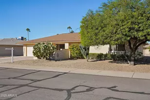 17818 N Buntline Dr, Sun City West, AZ 85375 - Photo 9