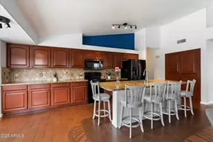 1611 E Runion Dr, Phoenix, AZ 85024 - Photo 11