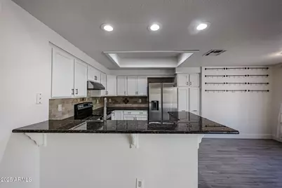 10572 E Bella Vista Drive, Scottsdale, AZ 85258 - Photo 11