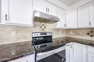 10572 E Bella Vista Dr, Scottsdale, AZ 85258 - Photo 15