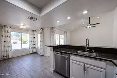 10572 E Bella Vista Drive, Scottsdale, AZ 85258 - Photo 13