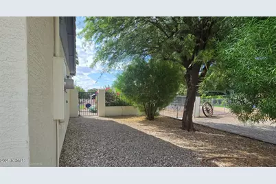 17633 W Ocotillo Road, Waddell, AZ 85355 - Photo 27