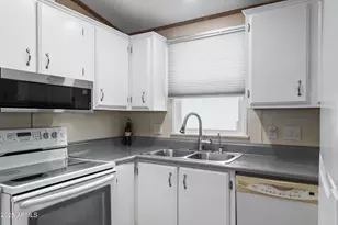 17200 W Bell Rd, Surprise, AZ 85374 - Photo 11