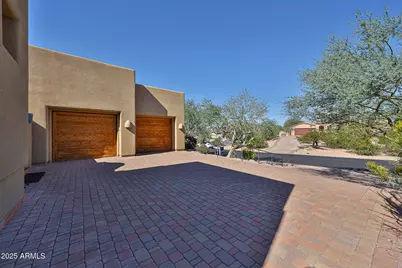 18329 W Santa Alberta Lane, Goodyear, AZ 85338 - Photo 11