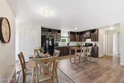 1000 W Whiteley Street, Apache Junction, AZ 85120 - Photo 7