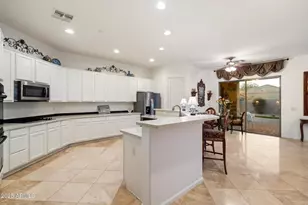 3969 E Navigator Ln, Phoenix, AZ 85050 - Photo 11