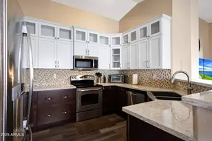 17520 W Caribbean Ln, Surprise, AZ 85388 - Photo 5