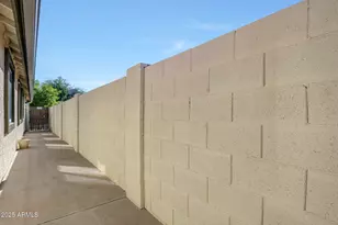 17520 W Caribbean Ln, Surprise, AZ 85388 - Photo 29