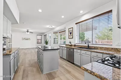 11530 W Palm Brook Drive, Avondale, AZ 85392 - Photo 7