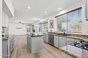 11530 W Palm Brook Dr, Avondale, AZ 85392 - Photo 7