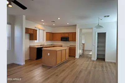 11820 N 147th Lane, Surprise, AZ 85379 - Photo 9