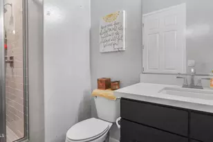 250 W Queen Creek Rd, Chandler, AZ 85248 - Photo 21