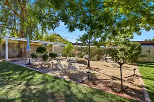 525 W Lynwood St, Phoenix, AZ 85003 - Photo 71