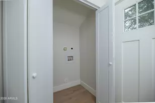 525 W Lynwood St, Phoenix, AZ 85003 - Photo 73