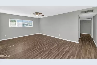 11620 N 31st Drive, Phoenix, AZ 85029 - Photo 9