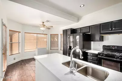 10227 W Missouri Avenue, Glendale, AZ 85307 - Photo 7
