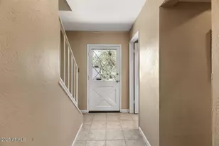 1252 E Medlock Dr, Phoenix, AZ 85014 - Photo 3