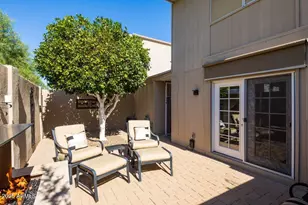 1252 E Medlock Dr, Phoenix, AZ 85014 - Photo 1