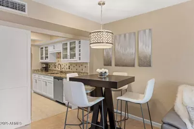 1252 E Medlock Drive, Phoenix, AZ 85014 - Photo 9