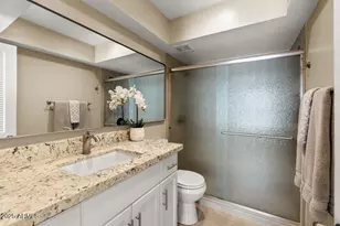 1252 E Medlock Dr, Phoenix, AZ 85014 - Photo 23