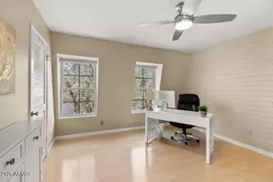 1252 E Medlock Dr, Phoenix, AZ 85014 - Photo 25