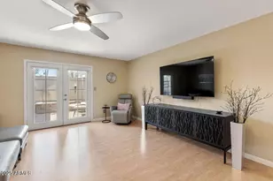 1252 E Medlock Dr, Phoenix, AZ 85014 - Photo 7