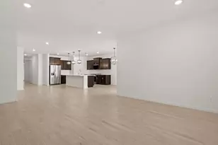 15984 W Desert Spoon Dr, Surprise, AZ 85379 - Photo 11