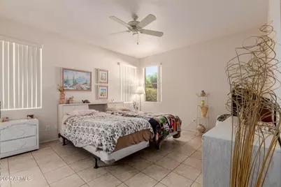 17606 W Wildberry Drive, Surprise, AZ 85374 - Photo 7