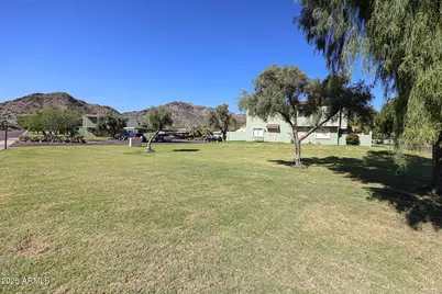 10209 N 8th Place #A, Phoenix, AZ 85020 - Photo 25