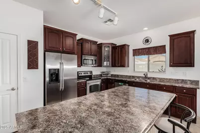 16345 W Sierra Street, Surprise, AZ 85388 - Photo 7