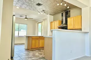 852 E Runaway Bay Pl, Chandler, AZ 85249 - Photo 5