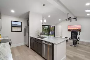 1413 E San Miguel Ave, Phoenix, AZ 85014 - Photo 29