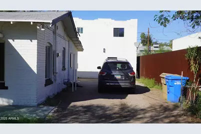 1044 E Whitton Avenue #back, Phoenix, AZ 85014 - Photo 3