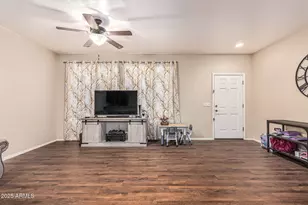 21655 N 36th Ave, Glendale, AZ 85308 - Photo 7